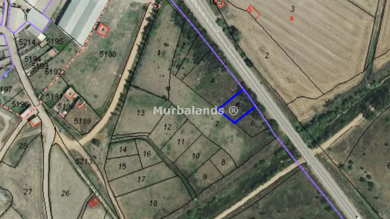 Foto de un terreno o una obra parada para mostrar en el detalle del inmueble