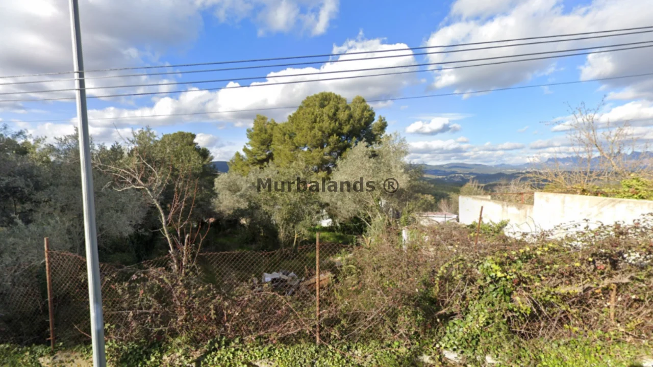 Foto de un terreno o una obra parada para mostrar en el detalle del inmueble