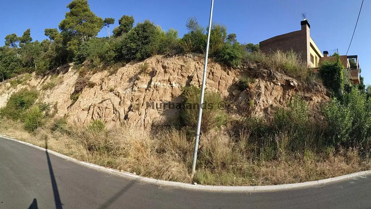 Terreno destacado