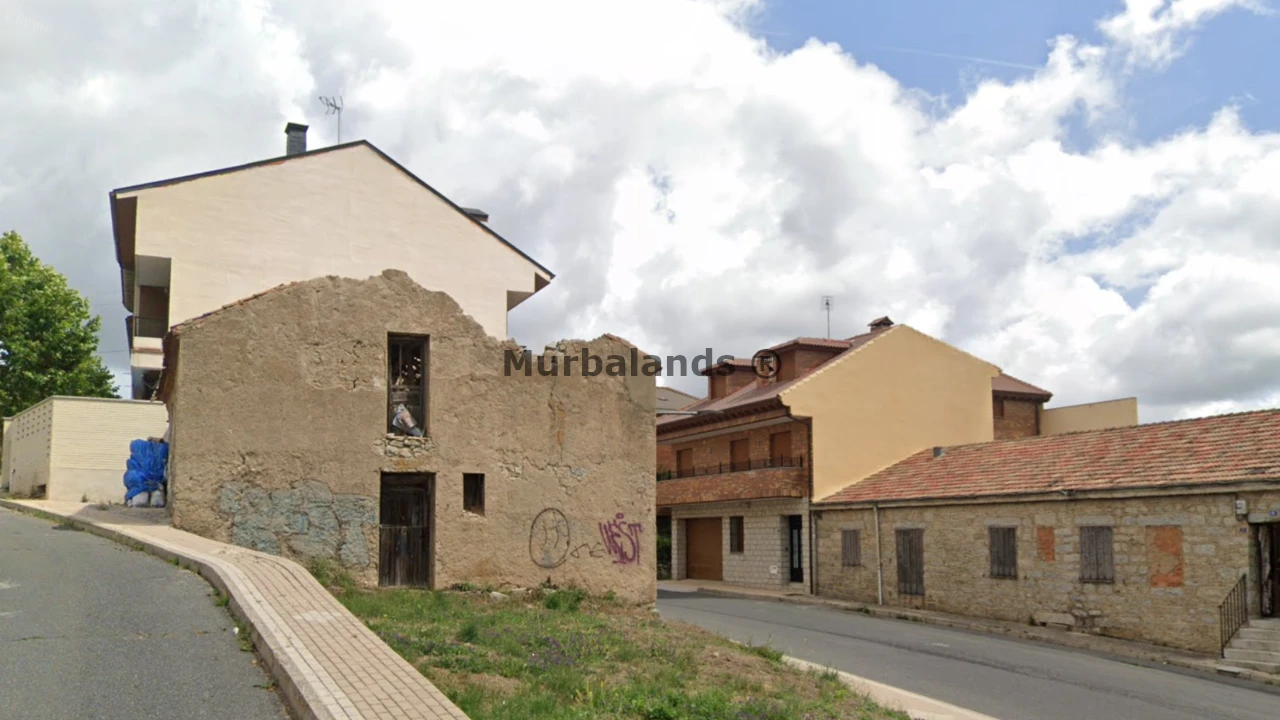 Foto de un terreno o una obra parada para mostrar en el detalle del inmueble