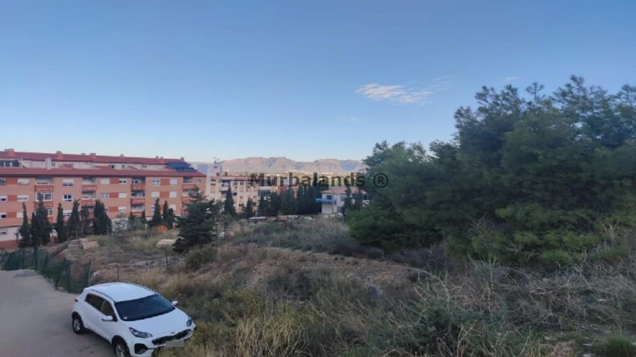 Foto de un terreno o una obra parada para mostrar en el detalle del inmueble
