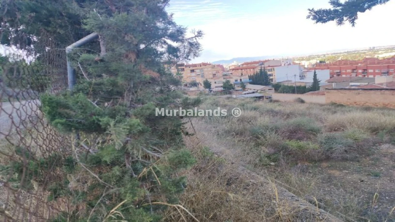 Foto de un terreno o una obra parada para mostrar en el detalle del inmueble
