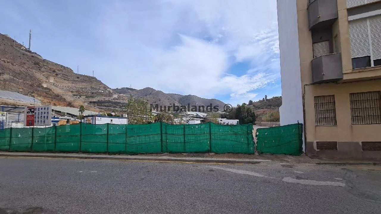 Foto de un terreno o una obra parada para mostrar en el detalle del inmueble