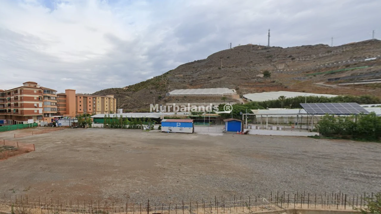 Foto de un terreno o una obra parada para mostrar en el detalle del inmueble