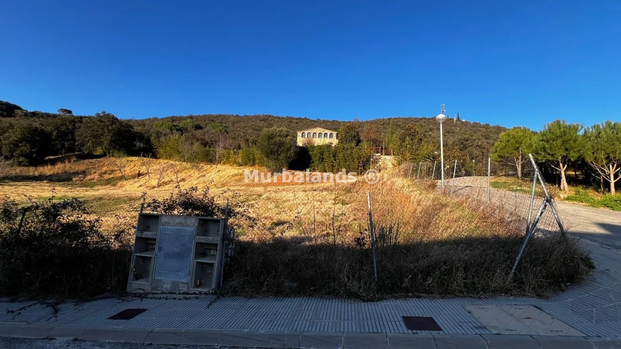 Foto de un terreno o una obra parada para mostrar en el detalle del inmueble