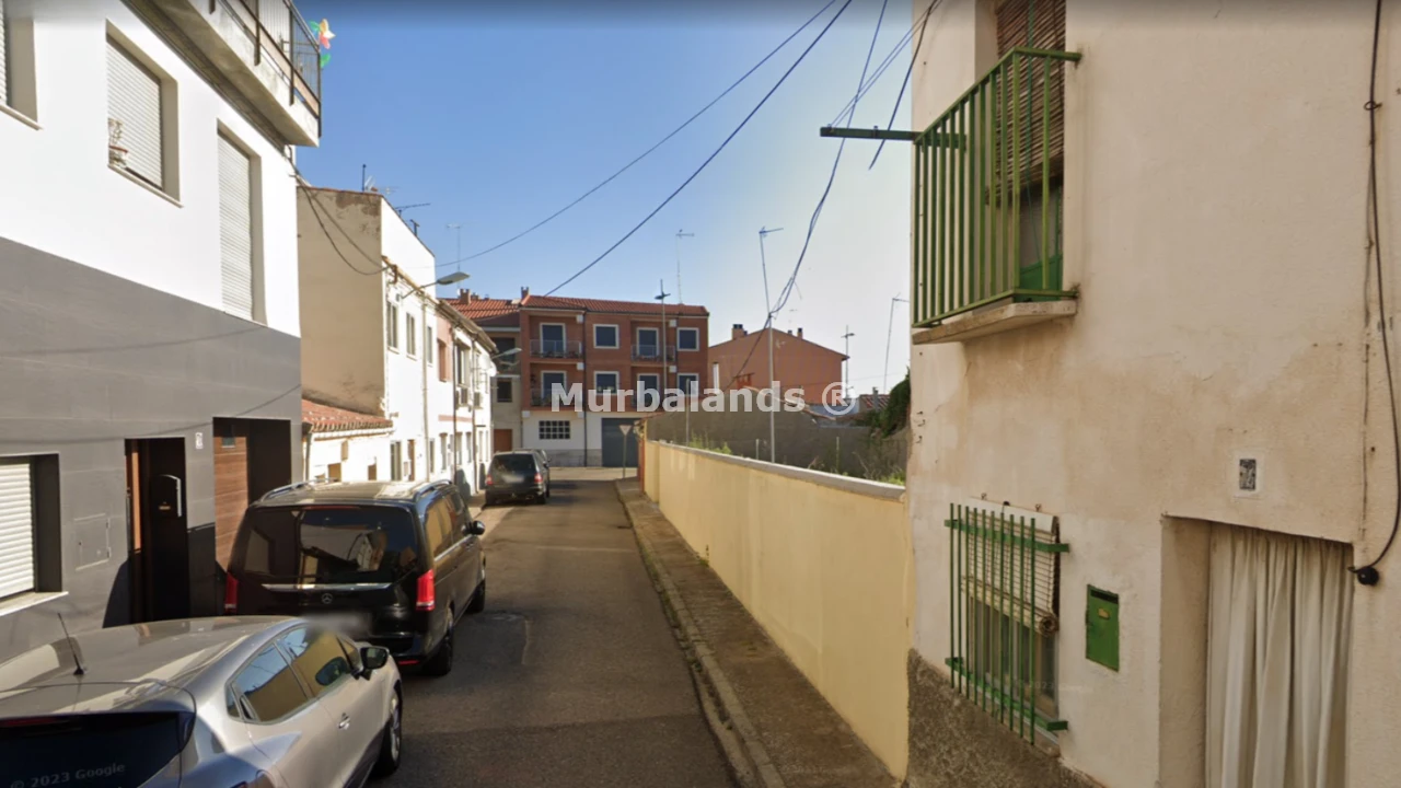 Foto de un terreno o una obra parada para mostrar en el detalle del inmueble