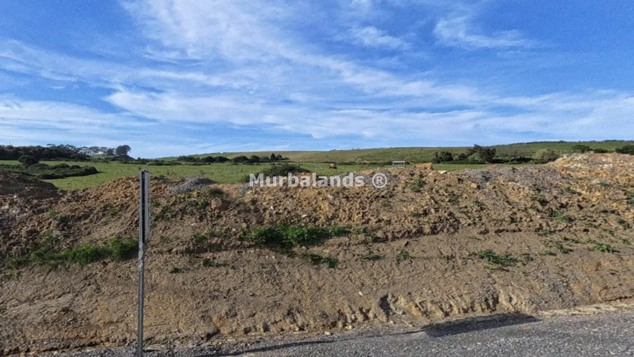 Foto de un terreno o una obra parada para mostrar en el detalle del inmueble