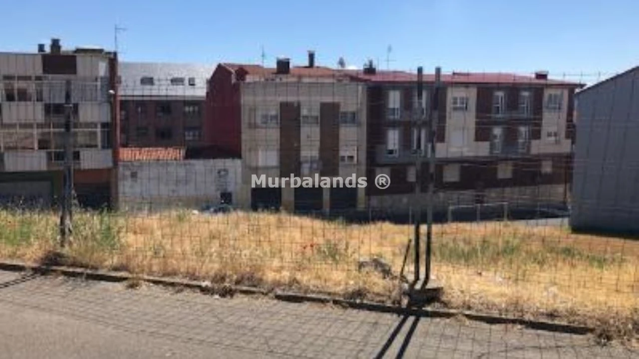 Foto de un terreno o una obra parada para mostrar en el detalle del inmueble