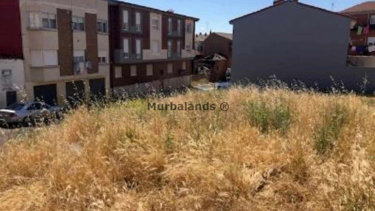 Foto de un terreno o una obra parada para mostrar en el detalle del inmueble