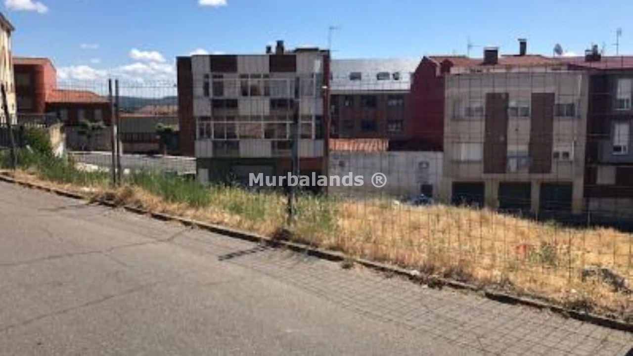 Foto de un terreno o una obra parada para mostrar en el detalle del inmueble