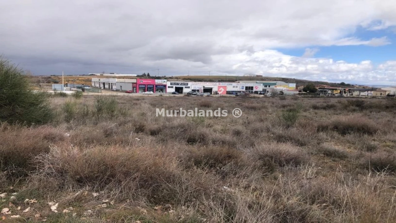 Foto de un terreno o una obra parada para mostrar en el detalle del inmueble