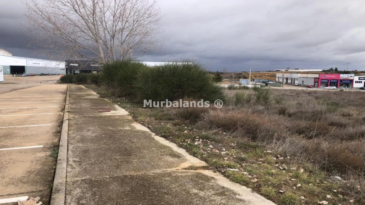 Foto de un terreno o una obra parada para mostrar en el detalle del inmueble