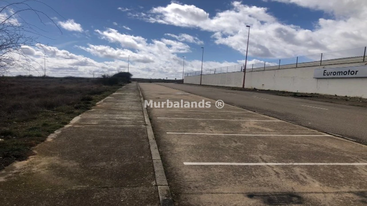 Foto de un terreno o una obra parada para mostrar en el detalle del inmueble