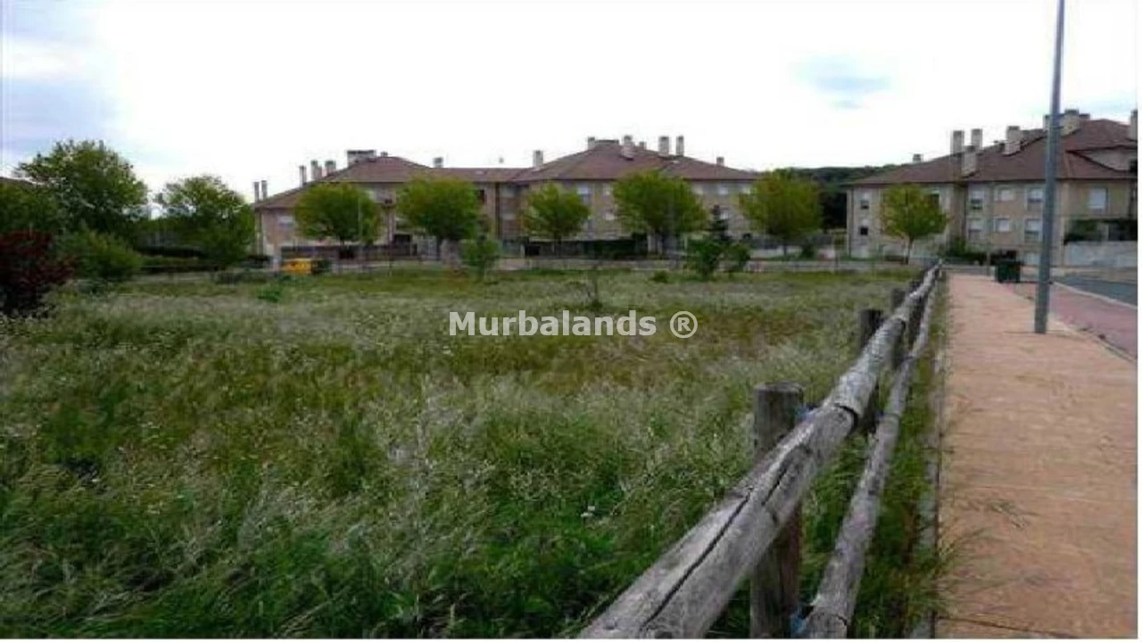 Terreno destacado