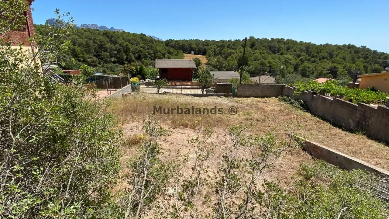 Foto de un terreno o una obra parada para mostrar en el detalle del inmueble