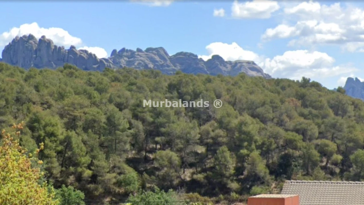 Foto de un terreno o una obra parada para mostrar en el detalle del inmueble