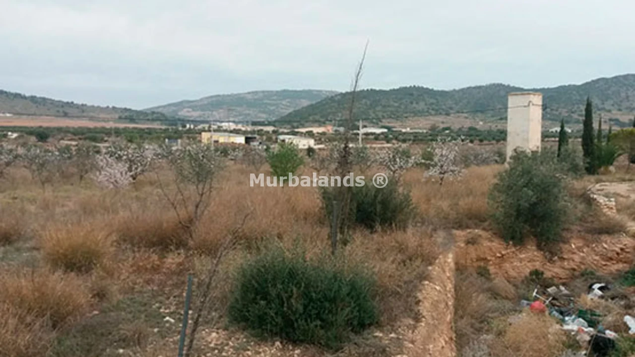 Foto de un terreno o una obra parada para mostrar en el detalle del inmueble
