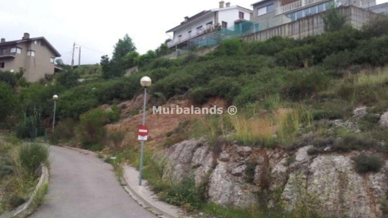 Foto de un terreno o una obra parada para mostrar en el detalle del inmueble