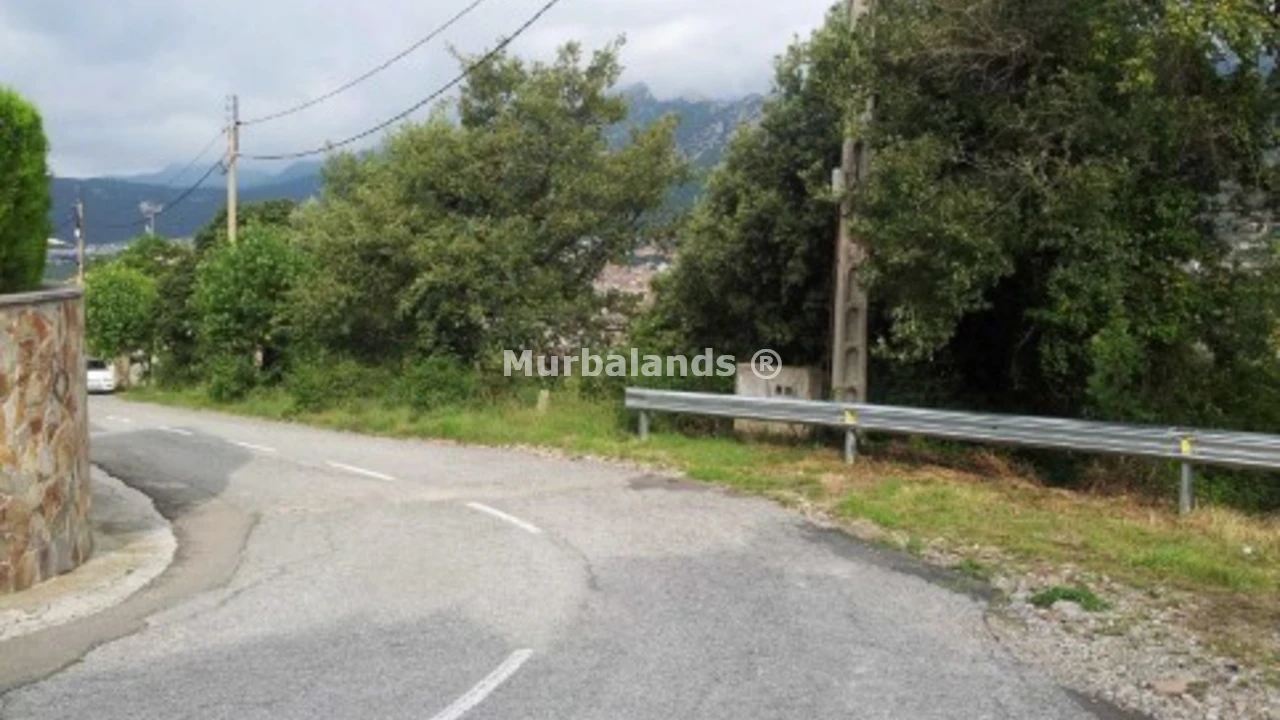 Foto de un terreno o una obra parada para mostrar en el detalle del inmueble