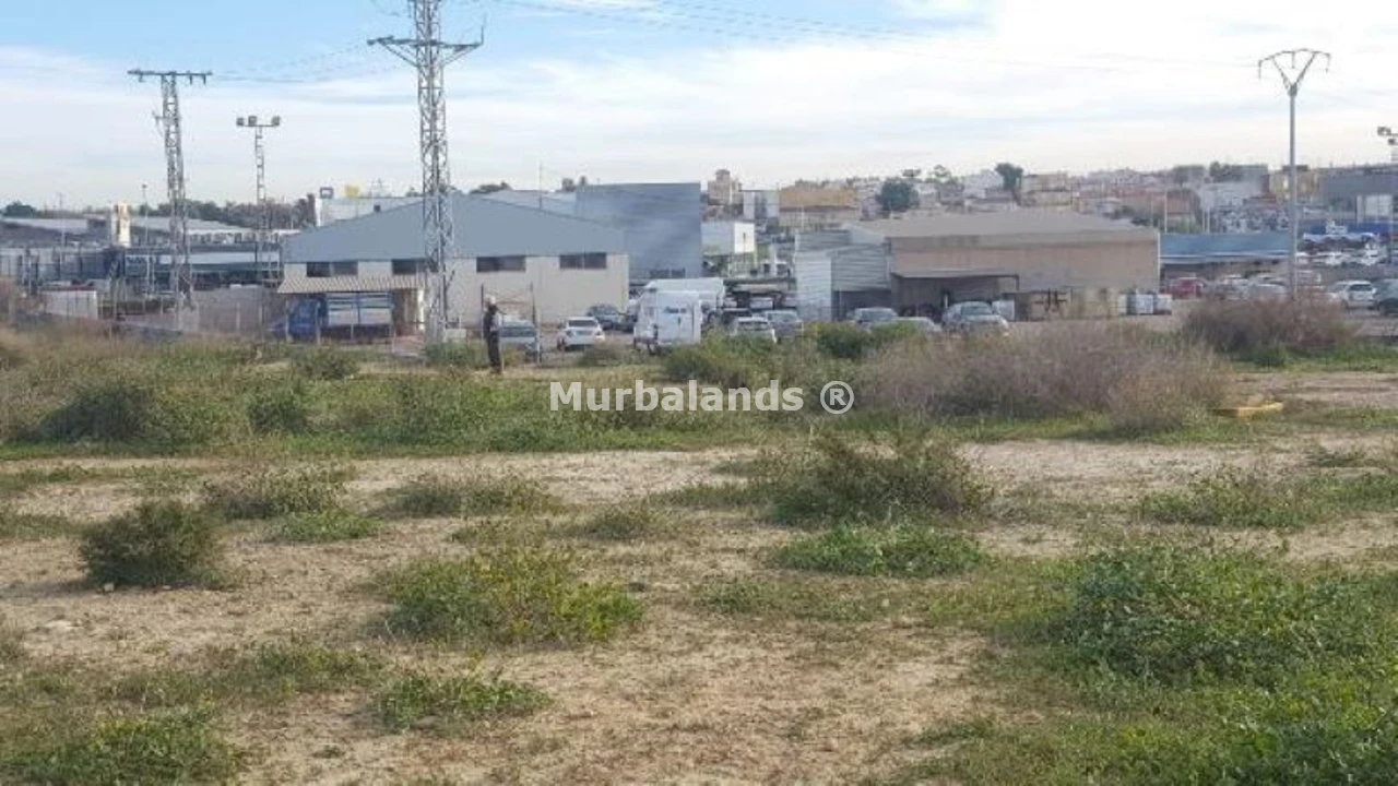 Foto de un terreno o una obra parada para mostrar en el detalle del inmueble