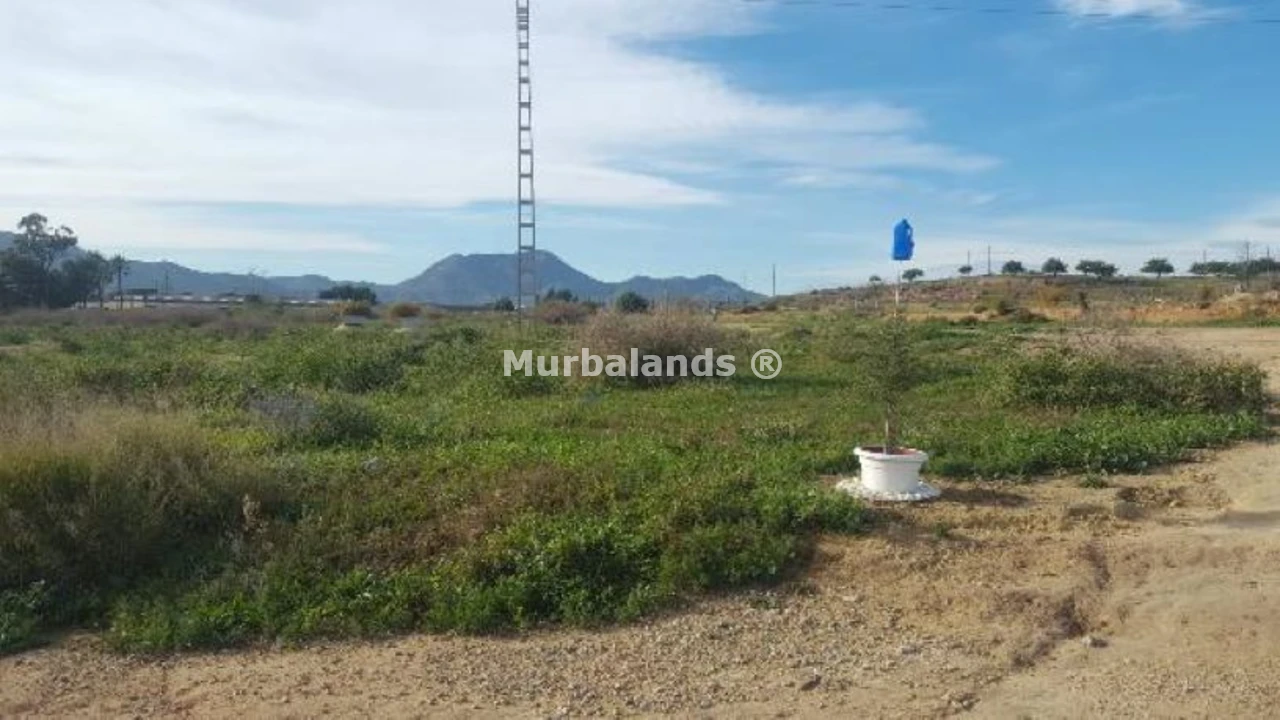 Foto de un terreno o una obra parada para mostrar en el detalle del inmueble