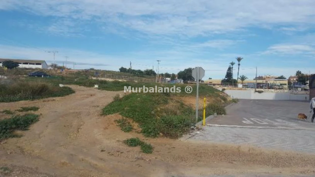 Foto de un terreno o una obra parada para mostrar en el detalle del inmueble