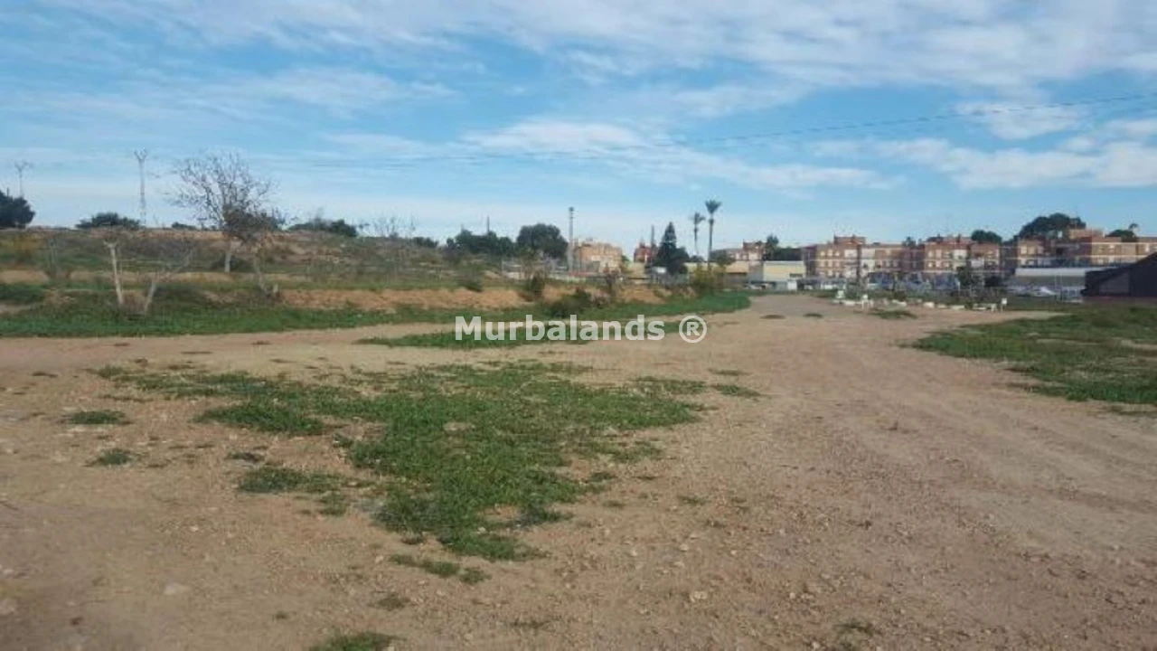 Foto de un terreno o una obra parada para mostrar en el detalle del inmueble