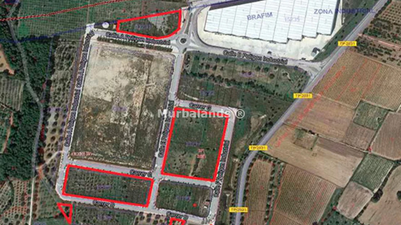 Foto de un terreno o una obra parada para mostrar en el detalle del inmueble