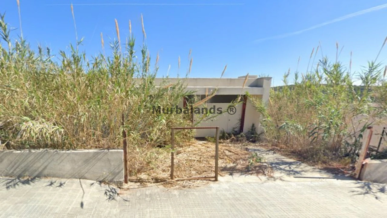 Foto de un terreno o una obra parada para mostrar en el detalle del inmueble