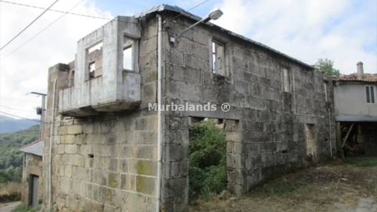Foto de un terreno o una obra parada para mostrar en el detalle del inmueble