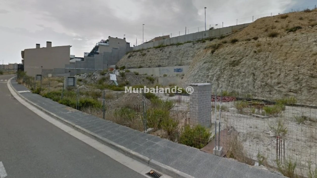 Foto de un terreno o una obra parada para mostrar en el detalle del inmueble