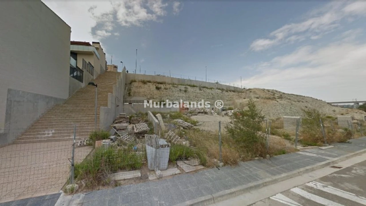 Foto de un terreno o una obra parada para mostrar en el detalle del inmueble