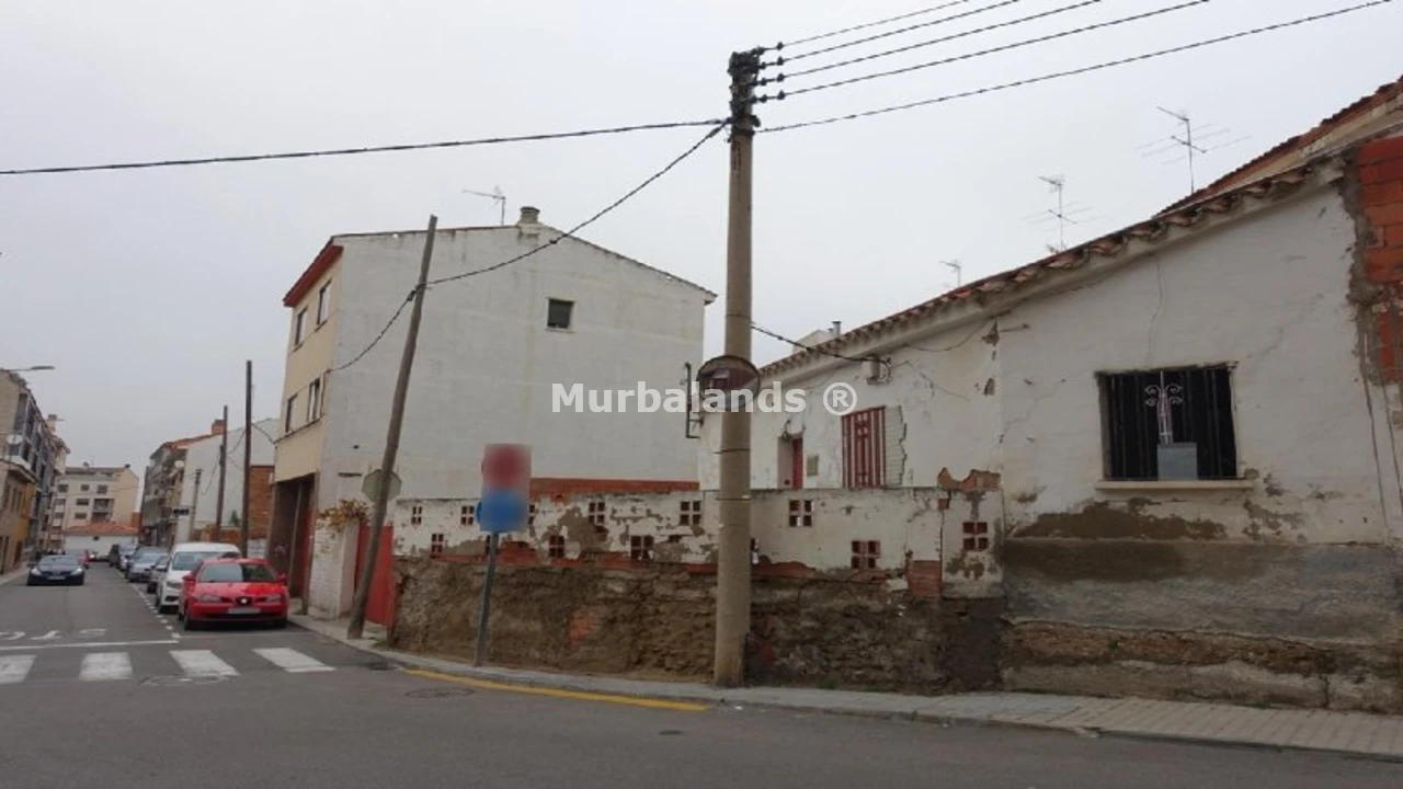 Terreno destacado