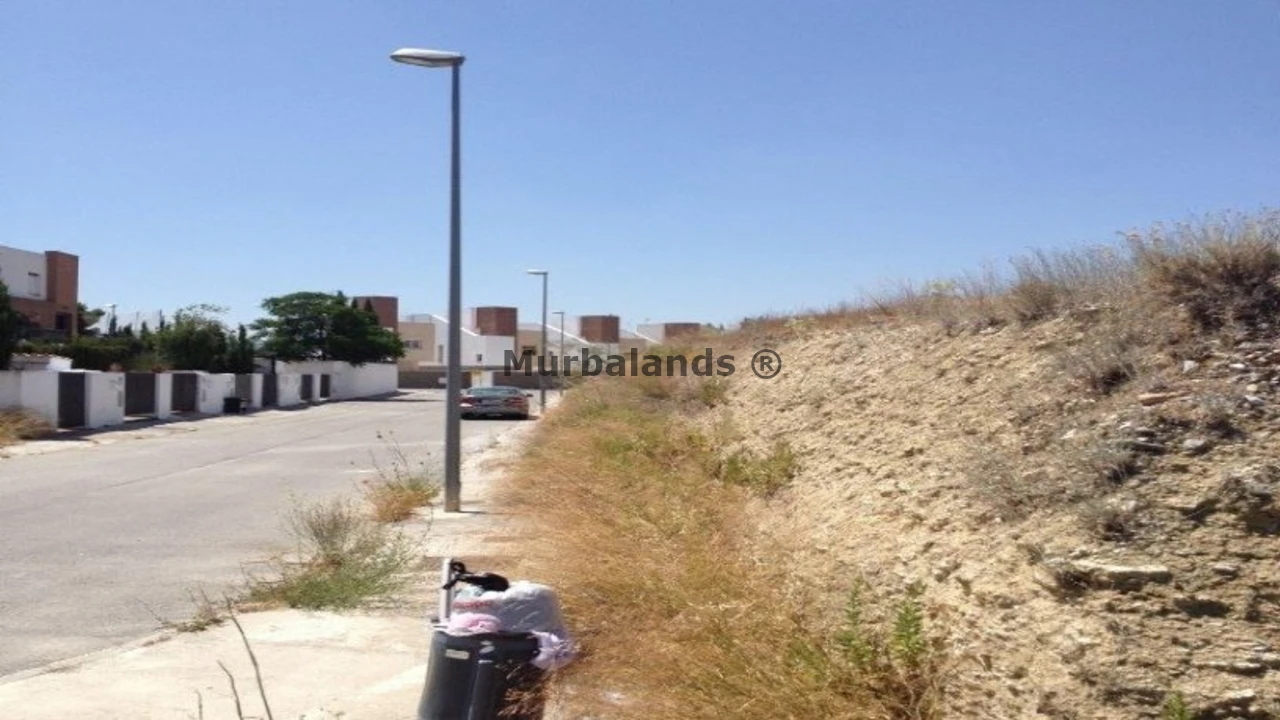 Foto de un terreno o una obra parada para mostrar en el detalle del inmueble