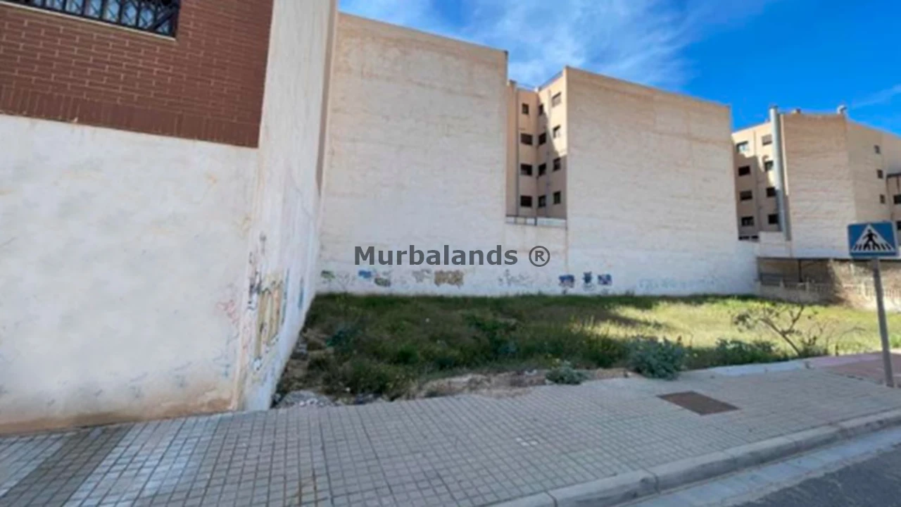 Foto de un terreno o una obra parada para mostrar en el detalle del inmueble