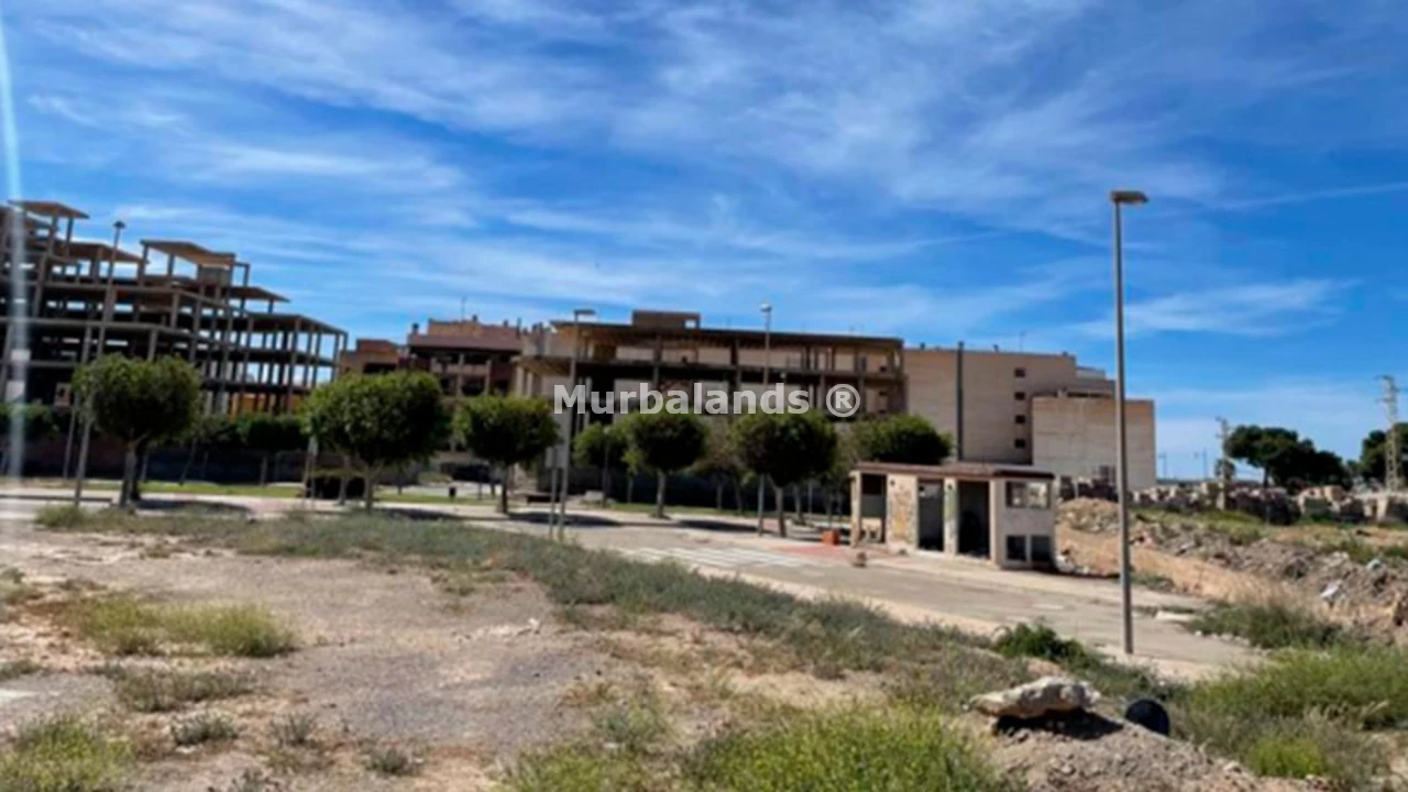 Foto de un terreno o una obra parada para mostrar en el detalle del inmueble