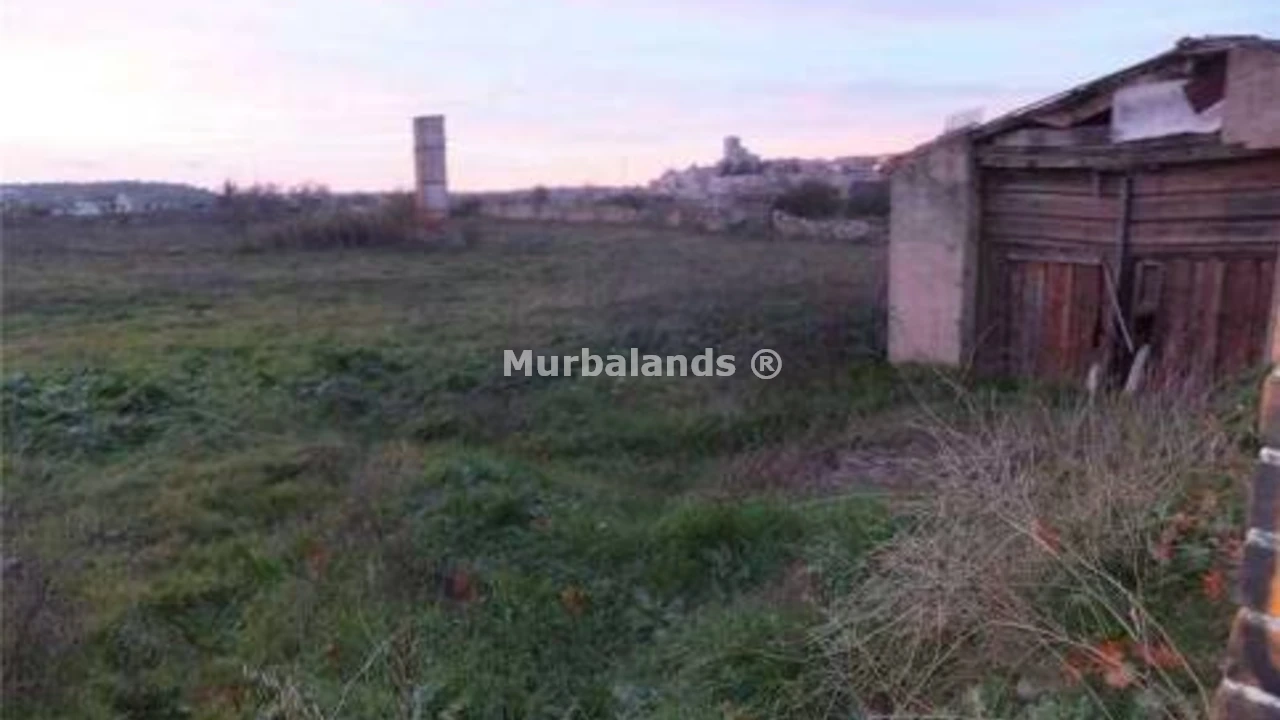 Terreno destacado
