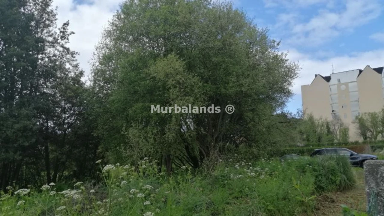 Foto de un terreno o una obra parada para mostrar en el detalle del inmueble