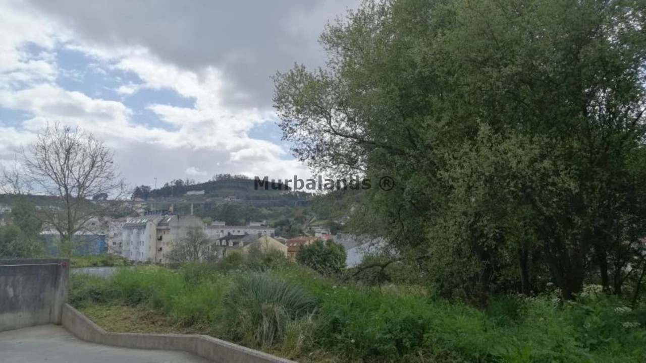 Foto de un terreno o una obra parada para mostrar en el detalle del inmueble