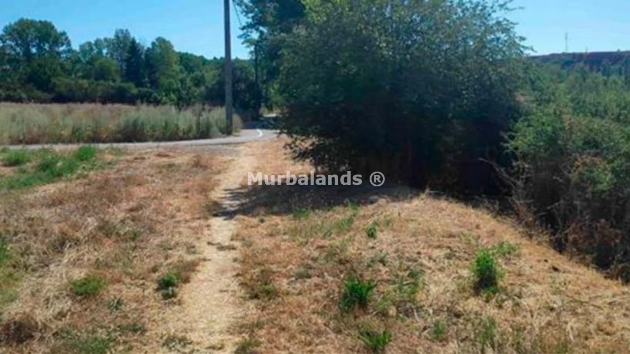 Foto de un terreno o una obra parada para mostrar en el detalle del inmueble