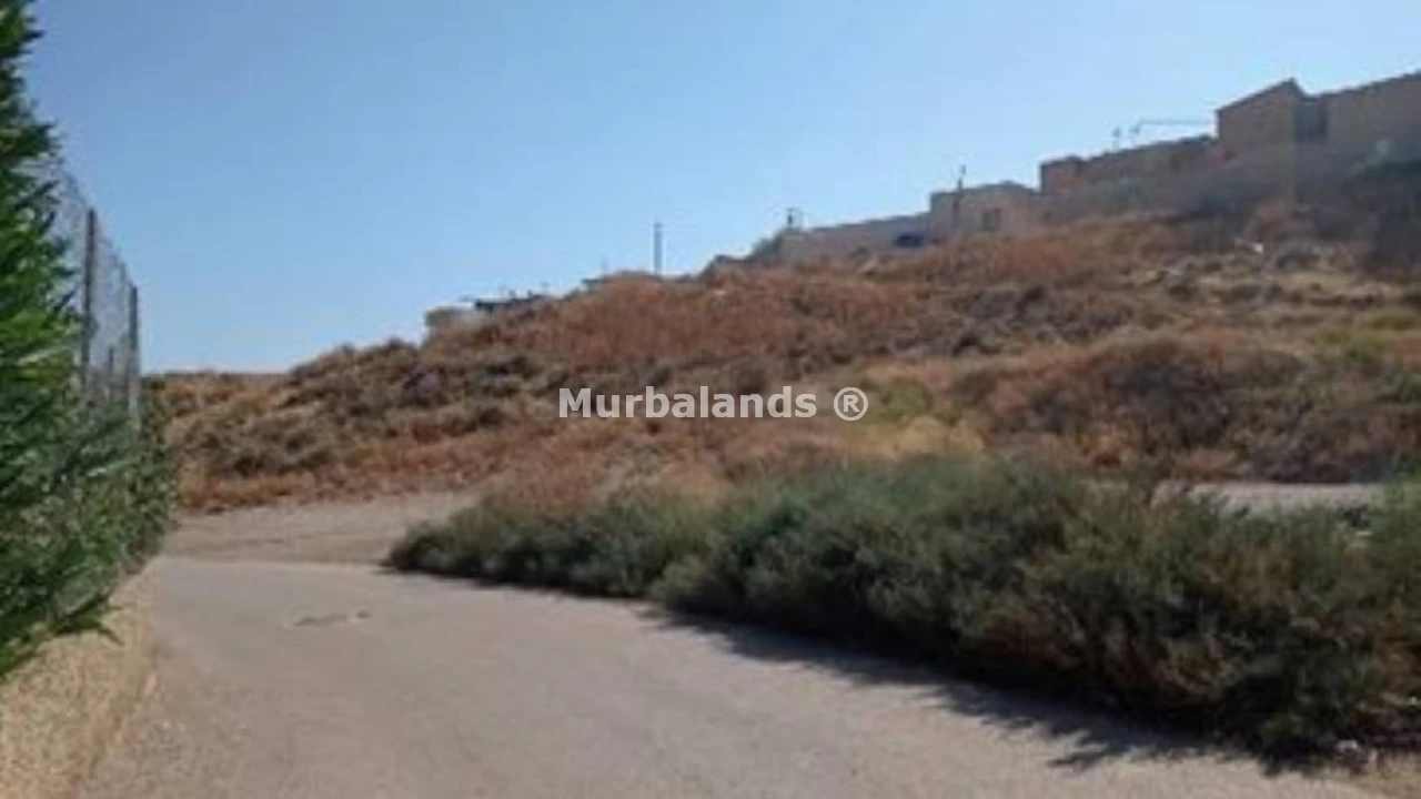 Foto de un terreno o una obra parada para mostrar en el detalle del inmueble
