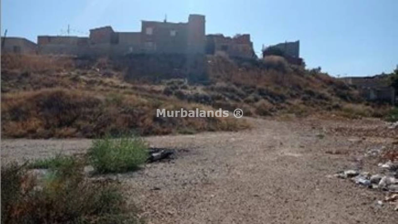 Foto de un terreno o una obra parada para mostrar en el detalle del inmueble