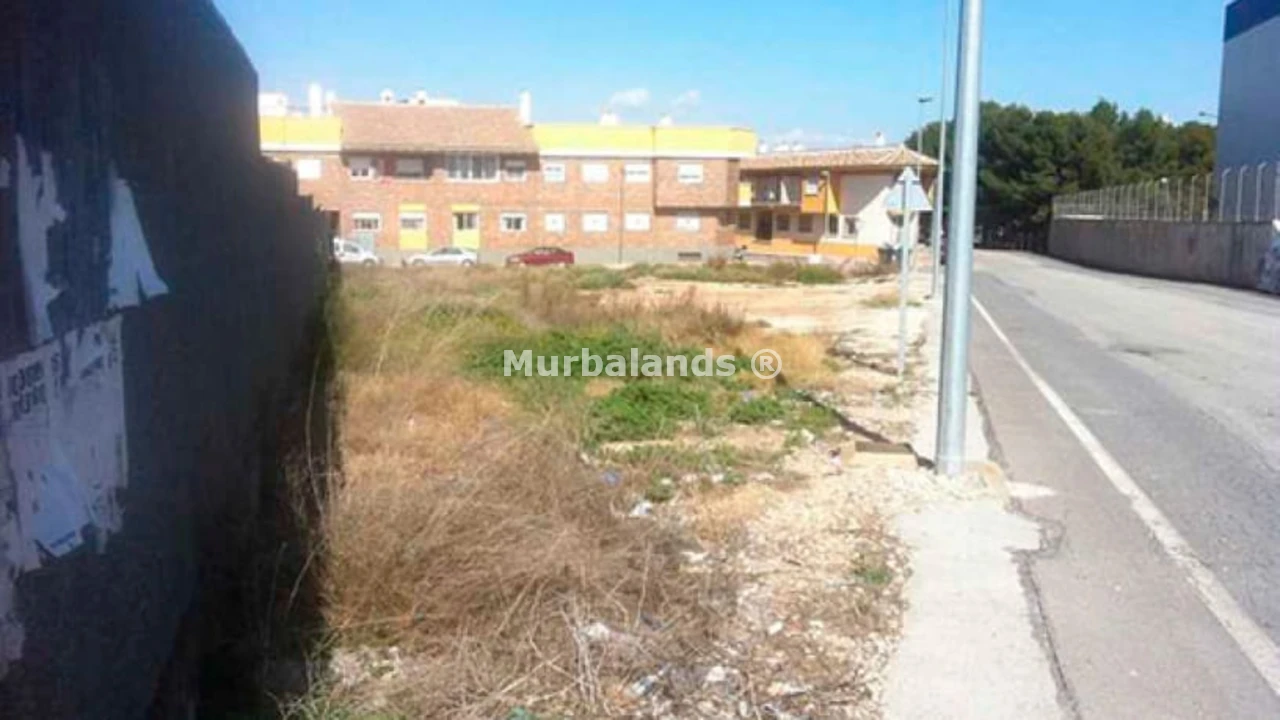Foto de un terreno o una obra parada para mostrar en el detalle del inmueble