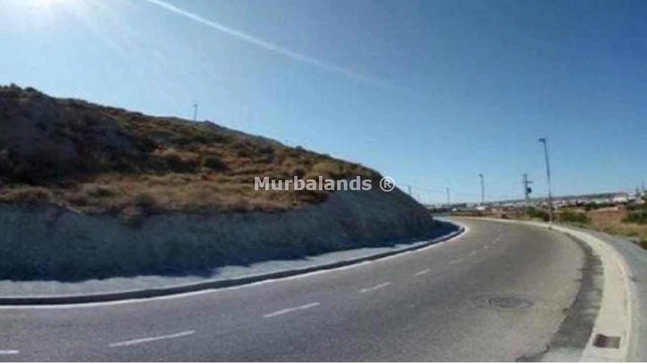 Foto de un terreno o una obra parada para mostrar en el detalle del inmueble