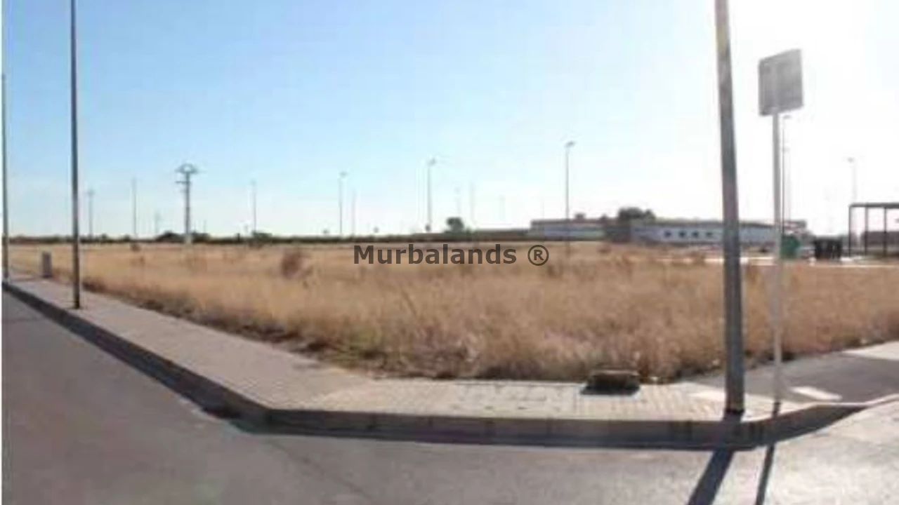 Foto de un terreno o una obra parada para mostrar en el detalle del inmueble