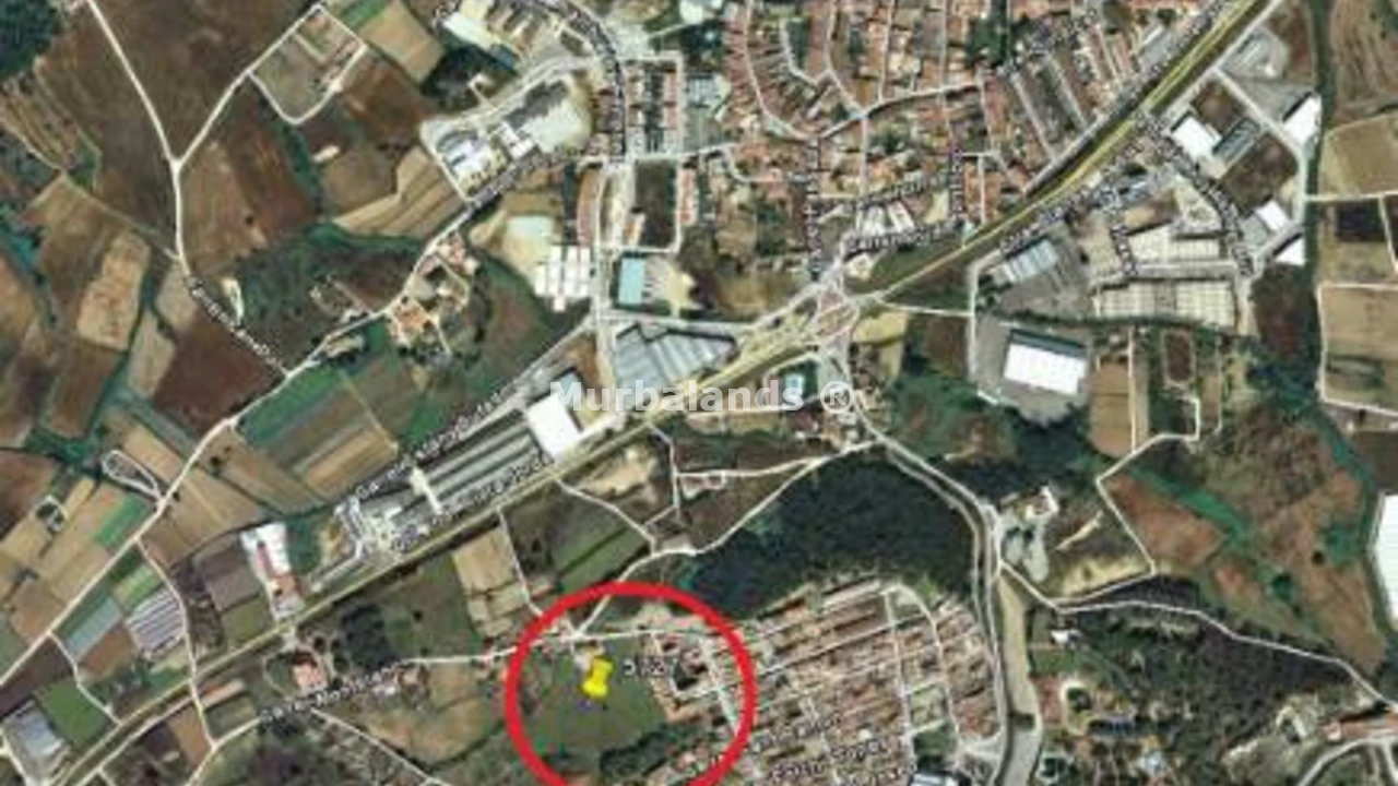 Foto de un terreno o una obra parada para mostrar en el detalle del inmueble