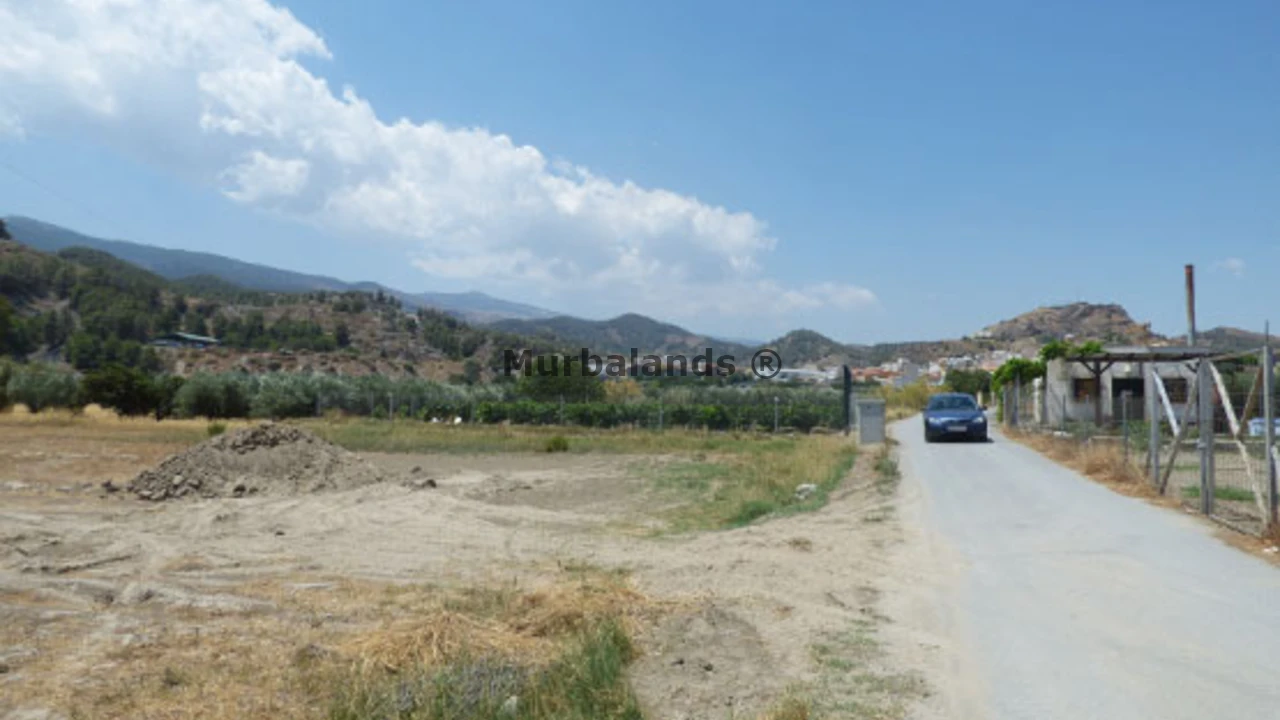 Foto de un terreno o una obra parada para mostrar en el detalle del inmueble