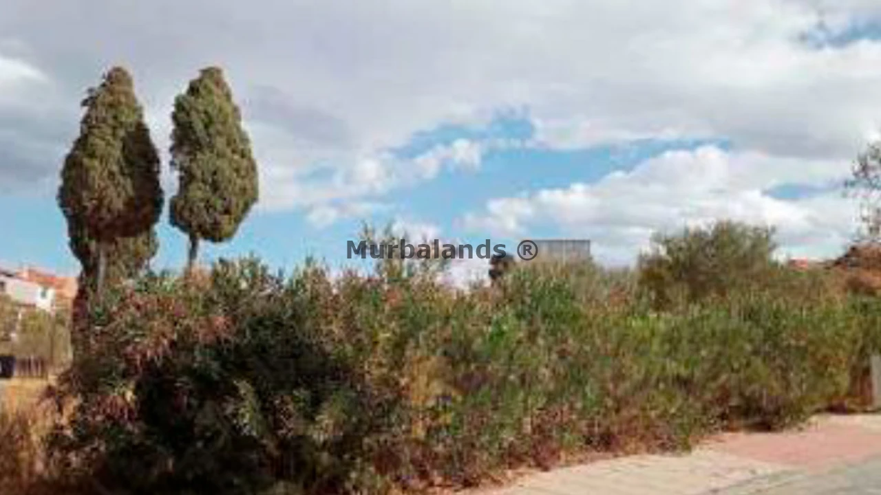 Foto de un terreno o una obra parada para mostrar en el detalle del inmueble