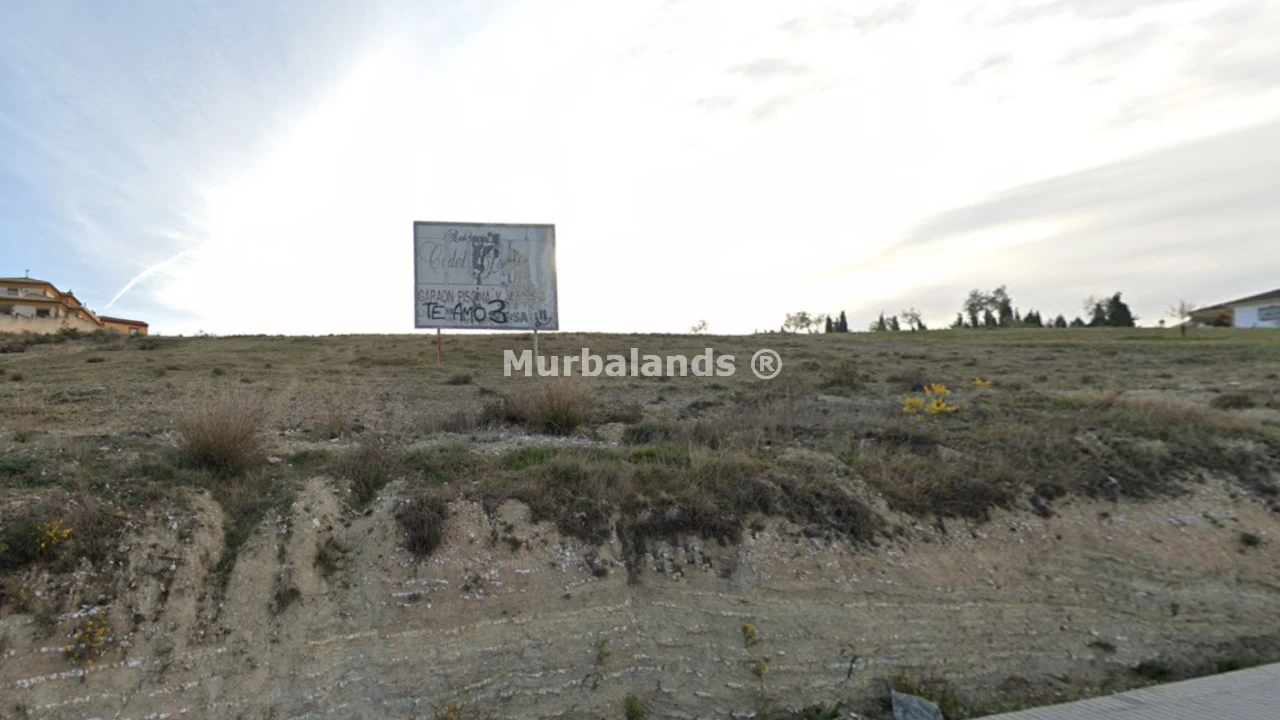 Foto de un terreno o una obra parada para mostrar en el detalle del inmueble