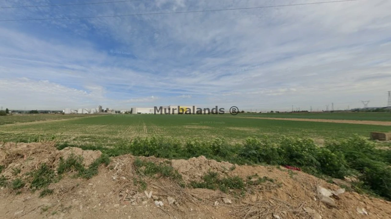 Foto de un terreno o una obra parada para mostrar en el detalle del inmueble